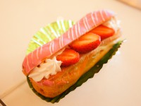 いちごのエクレア